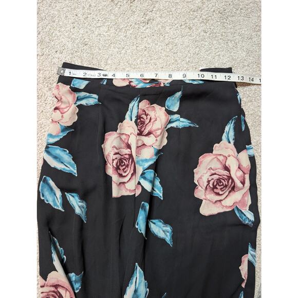 Show me your Mumu Floral Pants - Picture 5 of 6